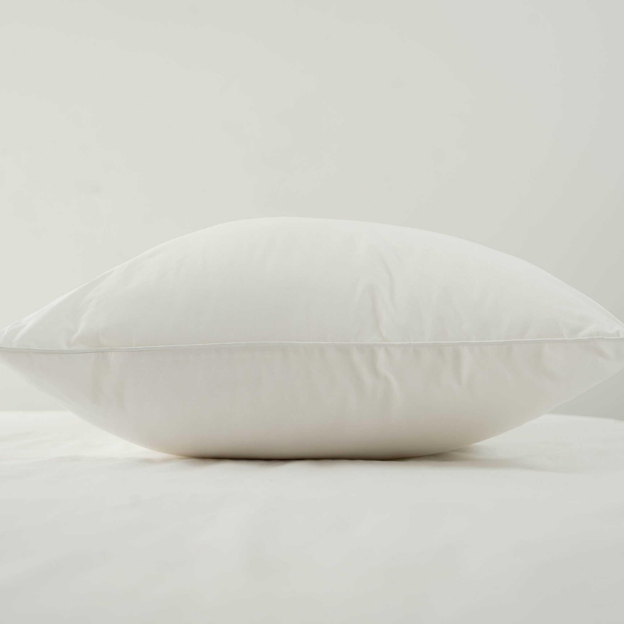 ALMOHADA HIPOALERGÉNICA GRUESA - NEW