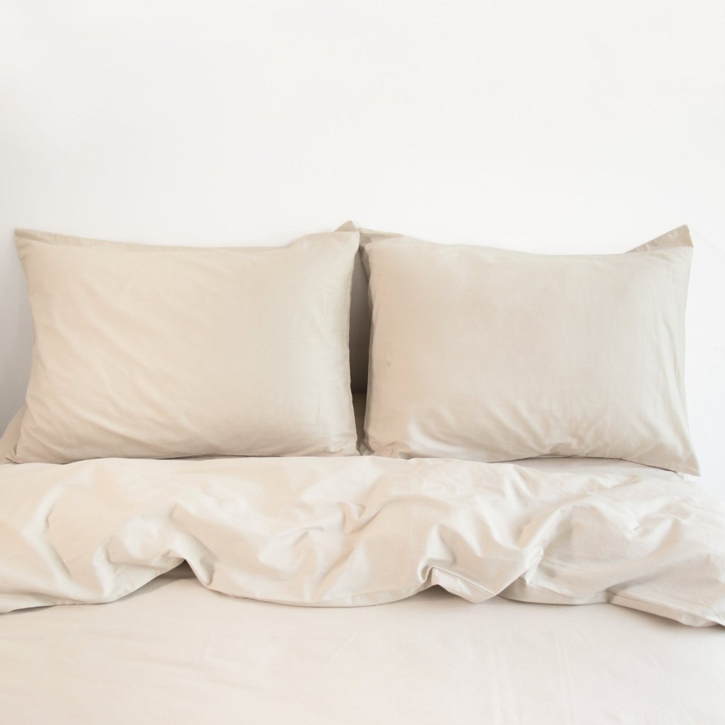 PACK PLUMÓN HIPOALERGÉNICO STANDARD + FUNDA DE PLUMÓN BEIGE